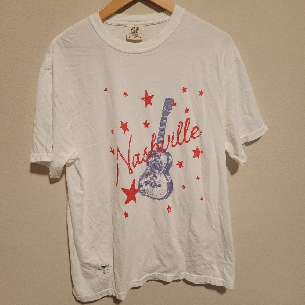 Comfort Colors white Nashville graphic tee